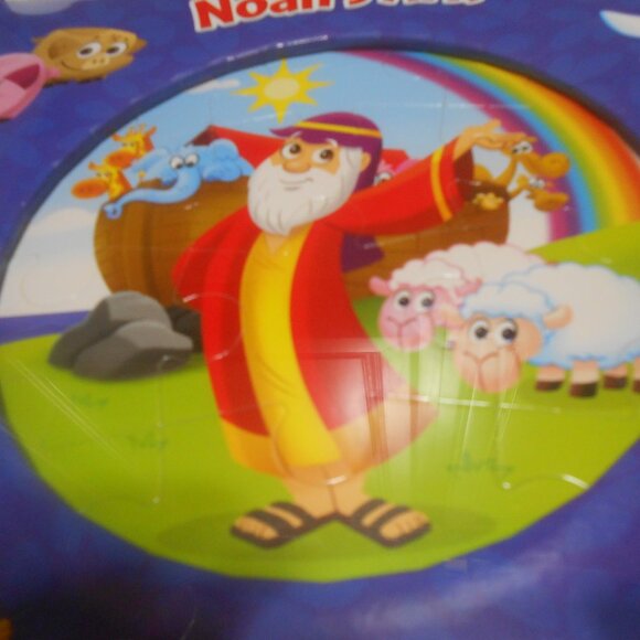 NEW Noah's Ark padded Board My First Puzzle Book w/ 5 puzzles ages 3+ kids 📘🎁 - Picture 3 of 9